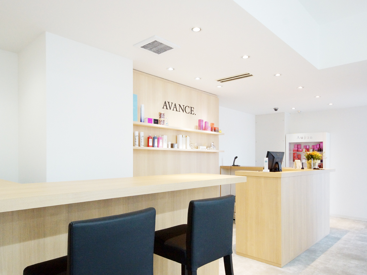 AVANCE（アヴァンス）堺新金岡駅前店店舗内装写真